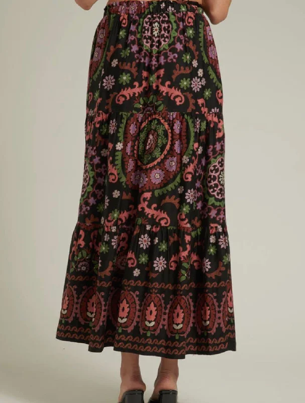 Black Print Maxi Skirt with Pockets velvet skirt sumptuous